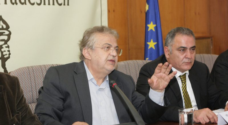 Ρ. Σπυρόπουλος : Πιο γρήγορα η απονομή της σύνταξης το 2015