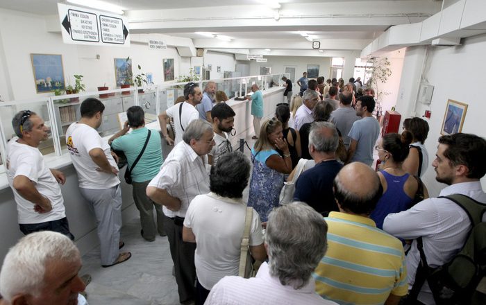 Σοβαρή υστέρηση στα φορολογικά έσοδα