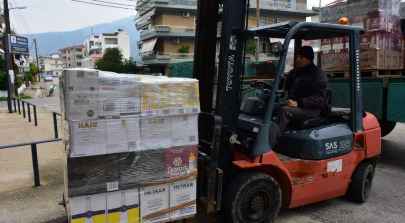 Εμπορικό πόλεμο μέσω δασμών πυροδότησαν οι ΗΠΑ