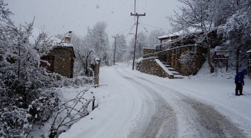Σε κατάσταση έκτακτης ανάγκης ο δήμος Κύμης- Αλιβερίου λόγω χιονιά