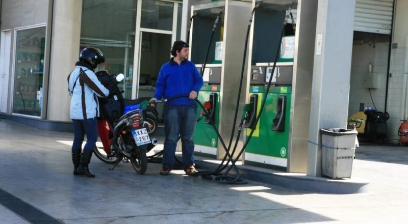 Όχι των βενζινοπωλών σε νέα αύξηση ειδικού φόρου στα καύσιμα