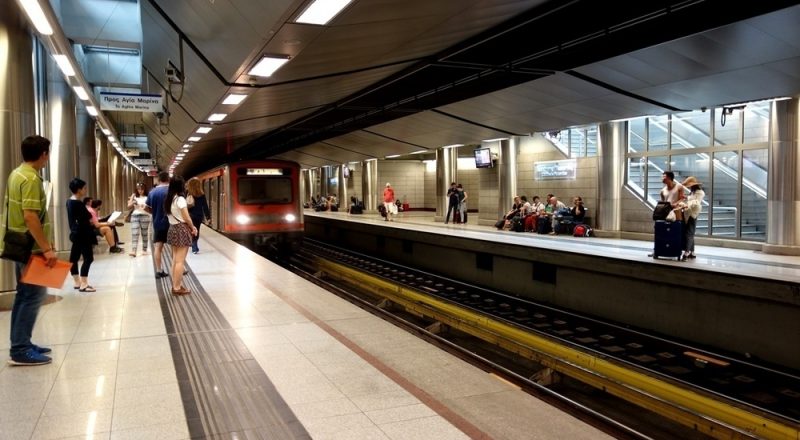 Ανοιχτοί 3 σταθμοί του μετρό από τη νύχτα της Παρασκευής για αστέγους