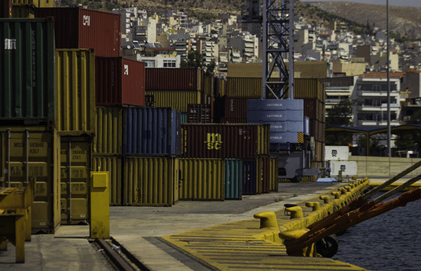 Νέα αύξηση των εισαγωγών και περαιτέρω πτώση των ελληνικών εξαγωγών