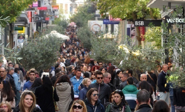 Μείωση: 9.716.889 ο πληθυσμός της Ελλάδας – Αναλυτικοί πίνακες