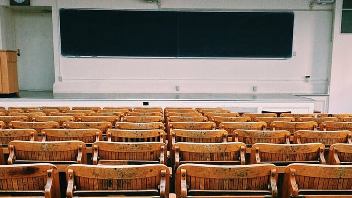 Τι προβλέπει η Υπουργική Απόφαση για ιδιωτικά σχολεία και κορονοϊό