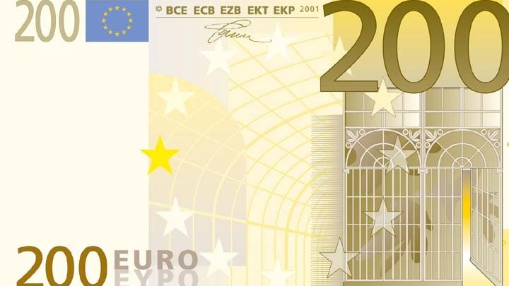 Στην κυκλοφορία τα νέα χαρτονομίσματα των 100 και 200 ευρώ