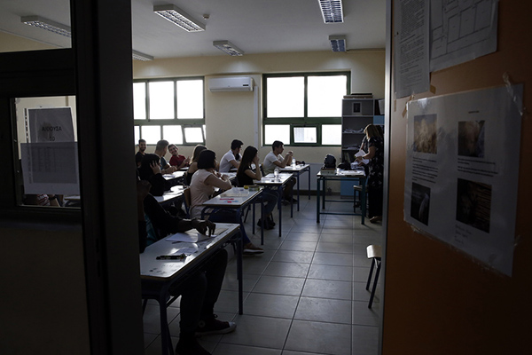 Πανελλήνιες: Τα σημερινά μαθήματα για τους υποψηφίους των ΕΠΑΛ