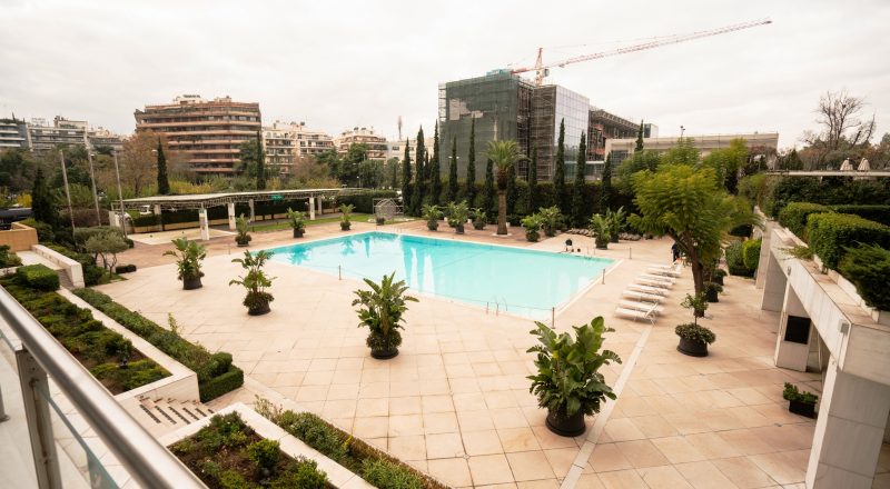 Απώλειες 350 εκατομμυρίων ευρώ ανακοινώνουν τα ξενοδοχεία Αθήνας – Θεσσαλονίκης στο 6άμηνο του έτους