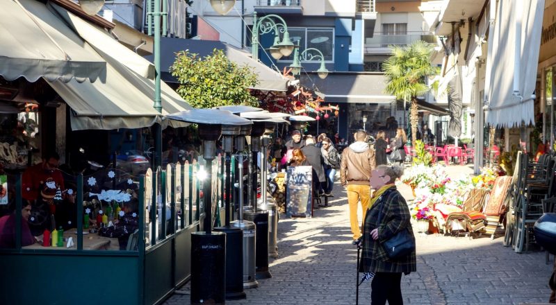 Έρευνα: Χριστούγεννα ακρίβειας για παραπάνω από τους μισούς καταναλωτές