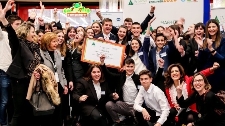 Πανευρωπαϊκό Βραβείο Καινοτομίας κατέκτησε η ελληνική μαθητική «Start Up» ΕCOWAVE