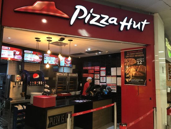 Η αποχώρηση της Pizza Hut απόδειξη της τεράστιας ζημιάς στον κλάδο εστίασης