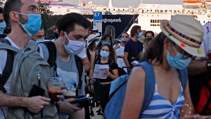 Κορονοϊός-Ελλάδα: 877 νέα κρούσματα, 569 διασωληνωμένοι, 38 θάνατοι