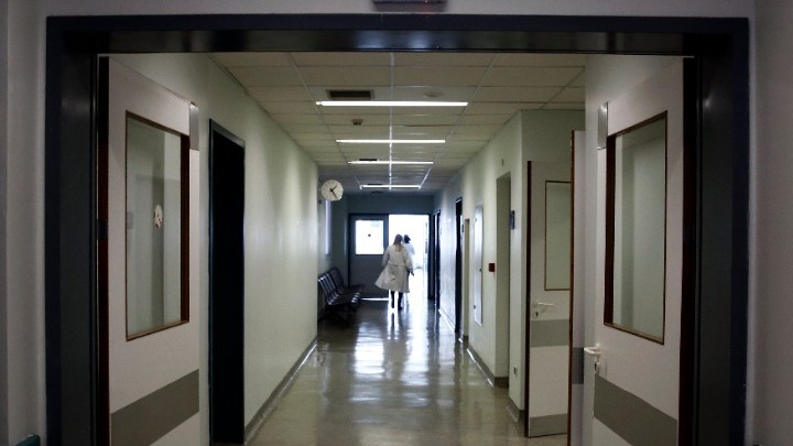 Ιστορία φορολογικής τρέλας: Υπάλληλος επιχείρησης φορολογείται για ποσό που έδωσε ο εργοδότης του προκειμένου να καλύψει τα έξοδα νοσηλείας του