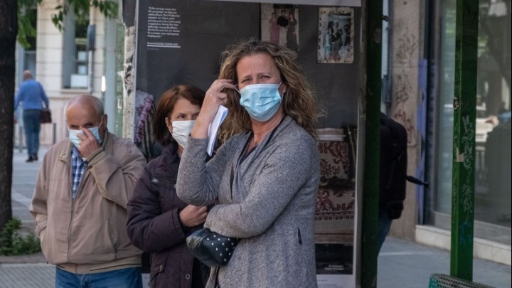 Σε ποιους χώρους είναι υποχρεωτική η χρήση μάσκας και που εξαιρείται έως 31 Αυγούστου