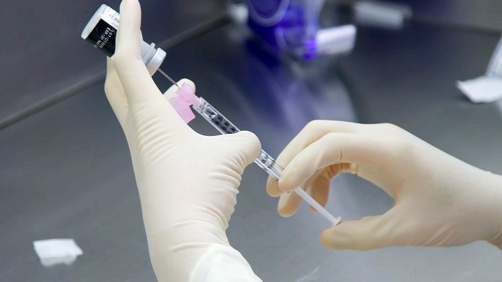 Η Ρωσία αναπτύσσει εμβόλιο κορονοϊού για ζώα – ΕΕ και ΗΠΑ εκδηλώνουν ενδιαφέρον