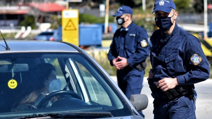 Έλεγχοι κορονοϊού: 267 παραβάσεις, 8 συλλήψεις, πρόστιμα 43.350 ευρώ και “λουκέτα”