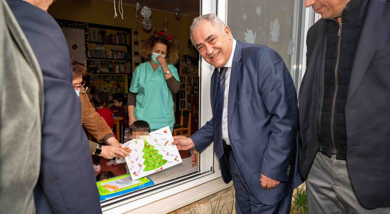 Το Ε.Ε.Α. ξεκινά νέα προσφορά αγάπης – Αυτά τα Χριστούγεννα θα χαρίσει δώρα σε παιδιά που φιλοξενούνται σε 9 δομές και ιδρύματα