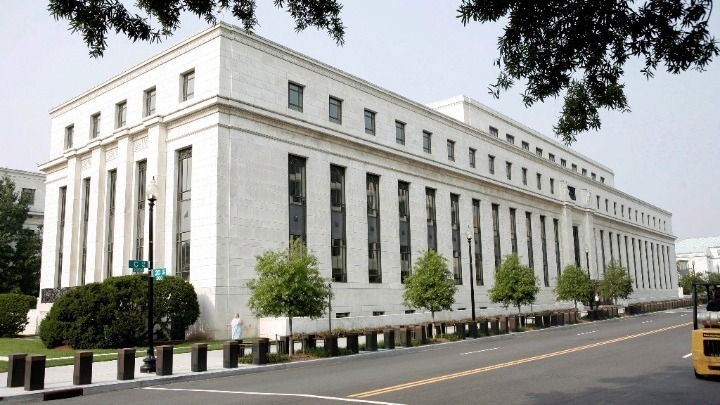 Fed: Νέα αύξηση επιτοκίων κατά 25 μονάδες βάσης – Φόβοι ευρύτερων συνεπειών
