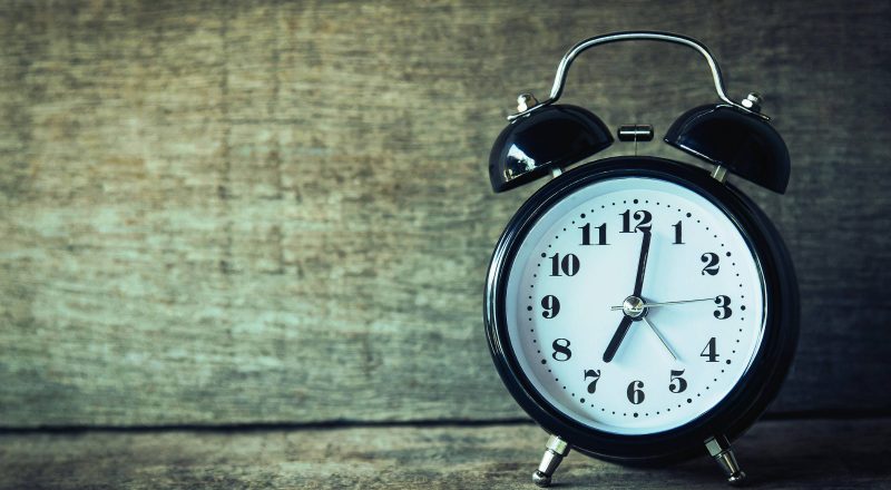 Μία ώρα μπροστά τα ρολόγια την Κυριακή