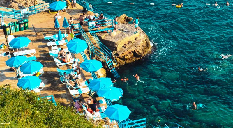 ΑΑΔΕ: Λουκέτο σε beach bar – Έκοβε αποδείξεις από… ταμειακές φάντασμα!