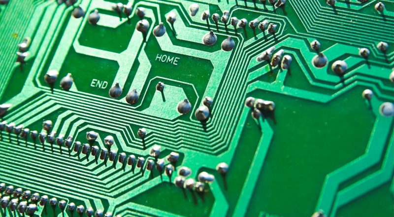 Άνοιξε η πλατφόρμα για το «Gigabit Voucher» για γρήγορο ίντερνετ – Xιλιάδες νοικοκυριά και μικρομεσαίες επιχειρήσεις αποκτούν ευρυζωνικές συνδέσεις